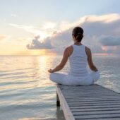 10 beneficii ale practicarii yoga