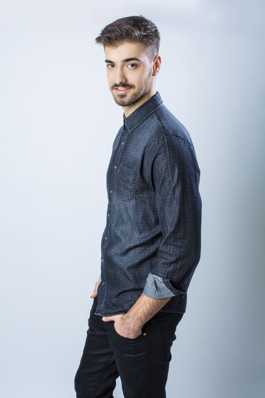Liviu Teodorescu: „Iubirea este ca un foc pe care trebuie sa pui paie continuu" | Tonica.ro