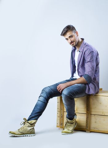 Liviu Teodorescu: „Iubirea este ca un foc pe care trebuie sa pui paie continuu”