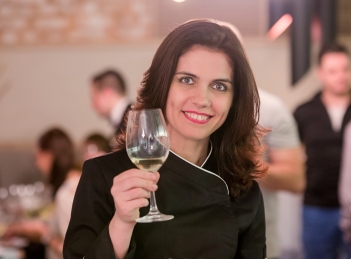 Aida Parascan chef restaurant naan 1