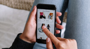 Shoppingul online și capcanele sale