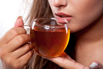 Combate transpiratia excesiva - Secundara ceai salvie 2