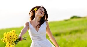Top 5 accesorii vestimentare usor de asortat vara