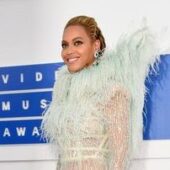 Cele mai cool tinute purtate la evenimentul MTV Music Awards 2016