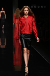 Bomber jacket: inspiratie pentru sezonul rece
