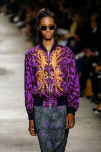 Bomber jacket: inspiratie pentru sezonul rece
