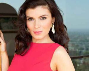 Designeri romani care au imbracat celebritati de la Hollywood
