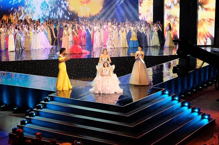 Miss World 2016: cati ani are noua castigatoare a titlului si din ce tara este