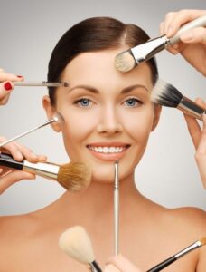 Mirela Vescan, sfaturi pentru alegerea corecta a produselor de make-up