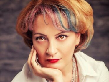 Mirela Vescan: „In 2017, rujul se va armoniza cu nuanta parului”