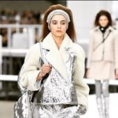 Surpriză de proporţii în timpul prezentării colecţiei Chanel pentru toamnă-iarnă 2017/2018! VIDEO