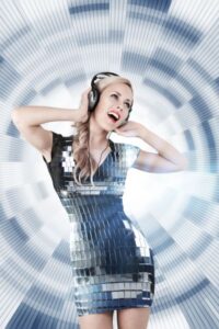 Spune-mi ce muzica asculti ca sa-ti spun cine esti! Iata ce personalitate ai in functie de genul muzical preferat!