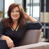 Mirela Retegan, fondatoarea trupei Zurli: „Joaca e limbajul iubirii dintre parinti si copii. Acolo unde se termina joaca, incepe plictiseala“