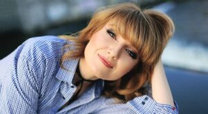 Alexandra Ungureanu, cantareata: „ Am inteles ca acneea este o boala complexa, nu o boala doar a pielii“