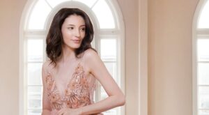 Simona Semen, designer: „Daca iti cunosti personalitatea iti va fi usor sa te exprimi prin haine.”