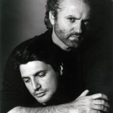 Iubitul lui Gianni Versace, dezvaluiri la 20 de ani dupa moartea designerului: „Era pe trepte, inconjurat de sange…”