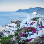 De ce sa mergi intr-o vacanta in Santorini?