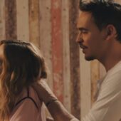 Lidia Buble si iubitul Razvan Simion, scene demne de Holywood in videoclipul piesei „Sub apa“