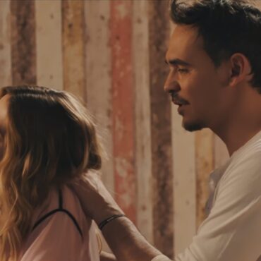 Lidia Buble si iubitul Razvan Simion, scene demne de Holywood in videoclipul piesei „Sub apa“