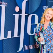Gala Forbes Life Awards: Otilia Ostrotki, director general Tonica Group, premiata cu trofeul Life Personality