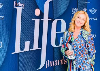 Gala Forbes Life Awards: Otilia Ostrotki, director general Tonica Group, premiata cu trofeul Life Personality