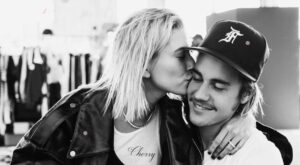 Justin Bieber s-a logodit! „Sunt atat de indragostit de tine…”