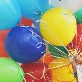 Cadouri de majorat – TOP 3 cadouri de majorat pentru baieti si pentru fete!