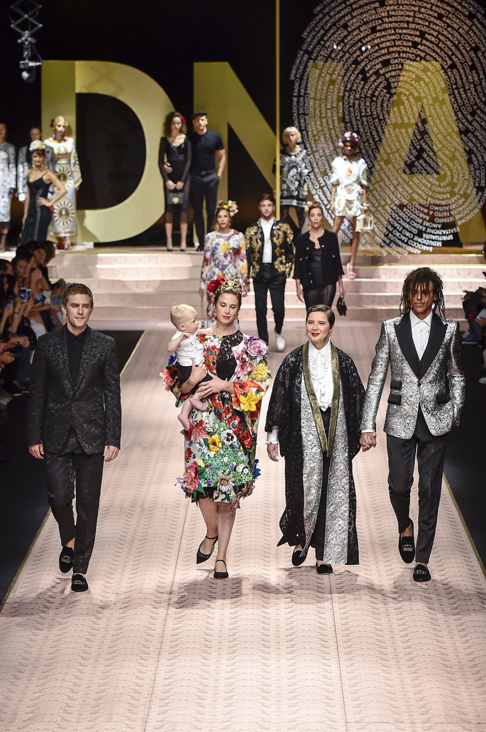 Dolce & Gabbana la Milano: inspiratie pentru evolutia stilului