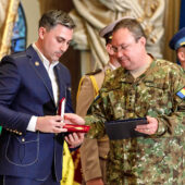 Alexandru Ciucu a realizat noile uniforme ale Armatei Romane