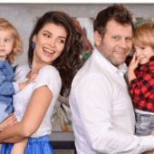 Alina Puscas, din nou mama de fata