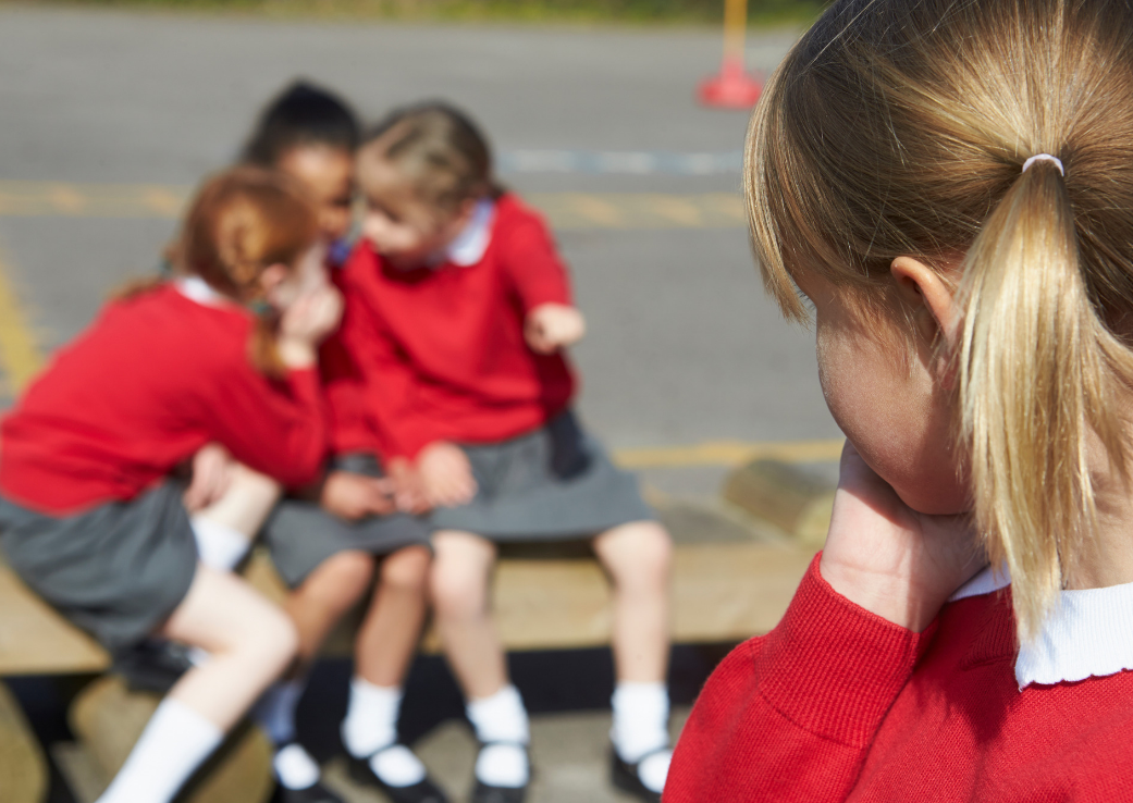 „Alege sa te opui bullying-ului” si Salvati copiii
