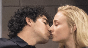 Sansa din Game of Thrones s-a casatorit in secret