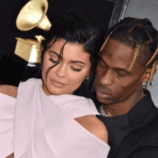 Kylie Jenner și Travis Scott – Bat clopote de nuntă?