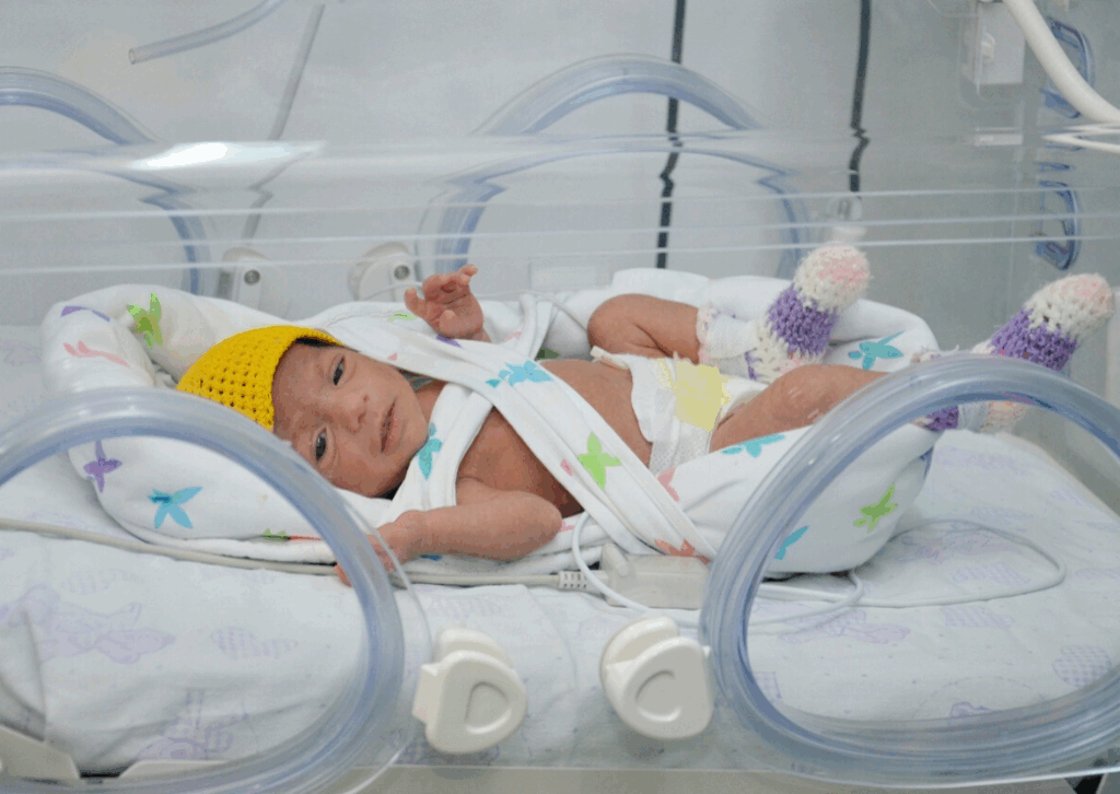 Maternităţile şi Secţiile de terapie intensivă neonatală au nevoie urgentă de aparatură medicală vitală
