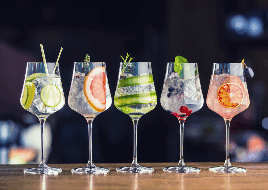 Ginul, regele cocktailurilor