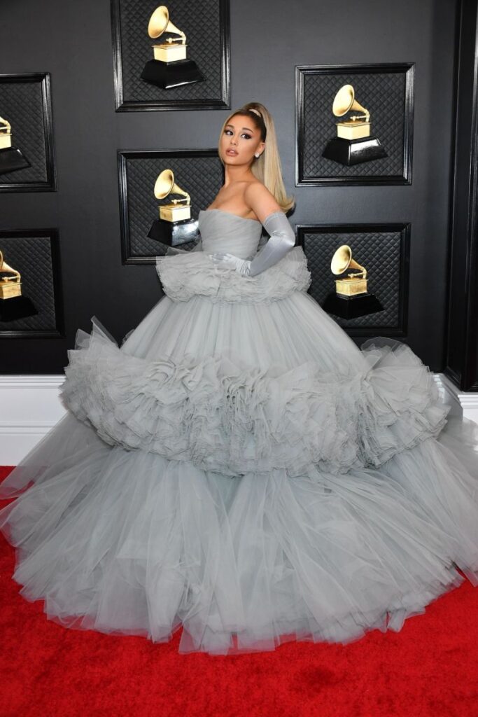 Ţinute remarcabile la premiile Grammy