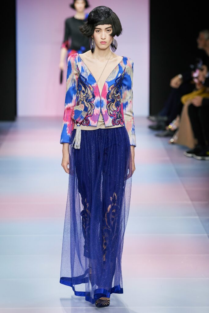 Armani a lansat colecţia couture