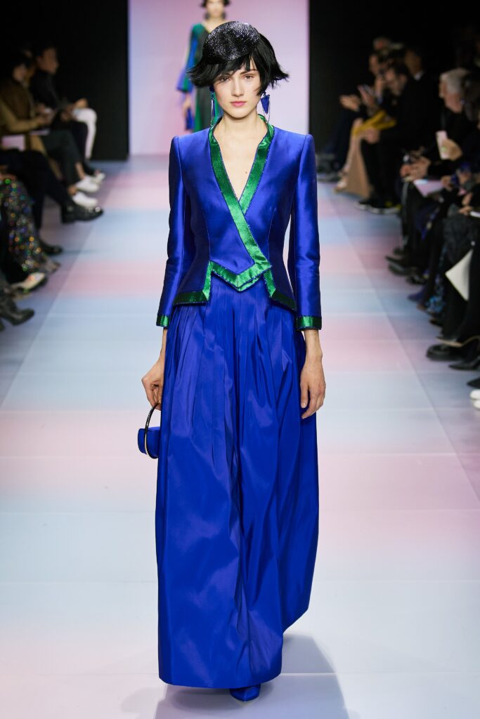 Armani a lansat colecţia couture