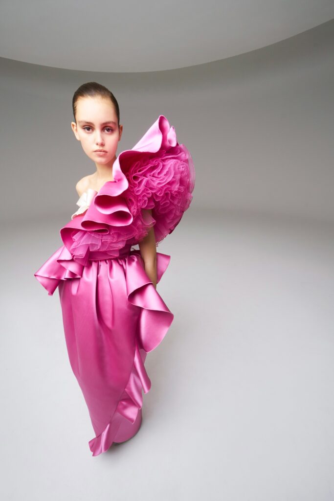 Giambattista Valli a lansat colecţia couture de primăvară, 2020