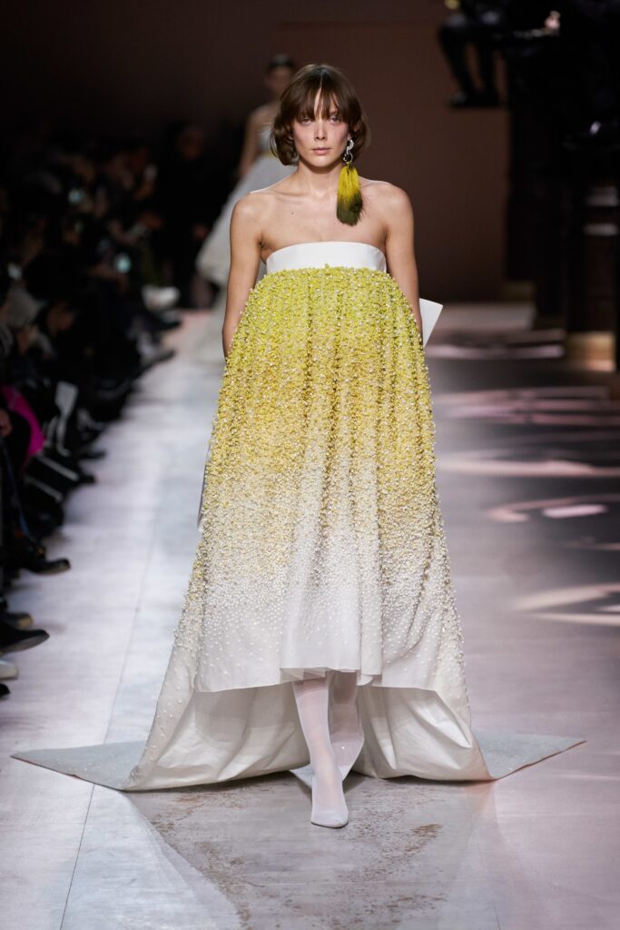 Givenchy, colecţia couture de la Paris