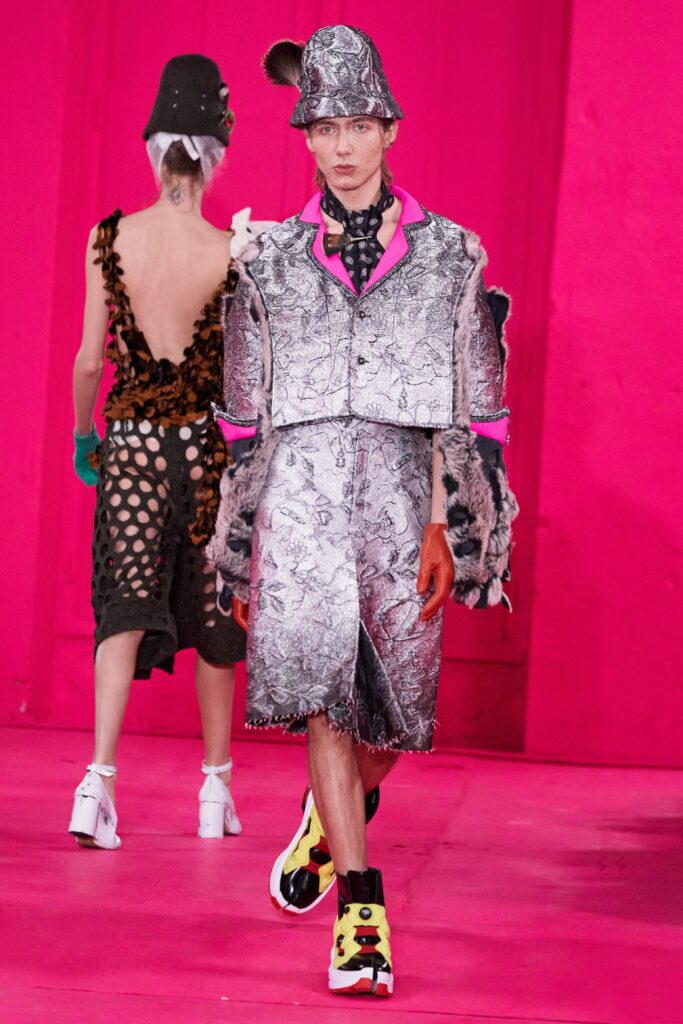 Maison Margiela pe catwalk-ul de la Paris