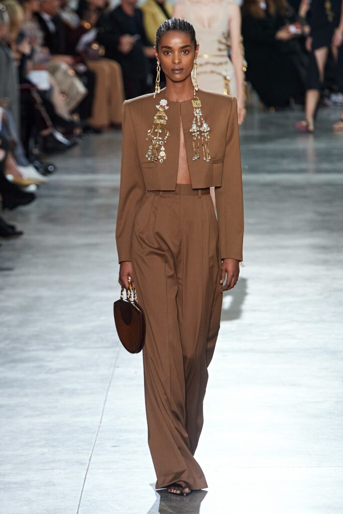 Schiaparelli, o primăvară couture