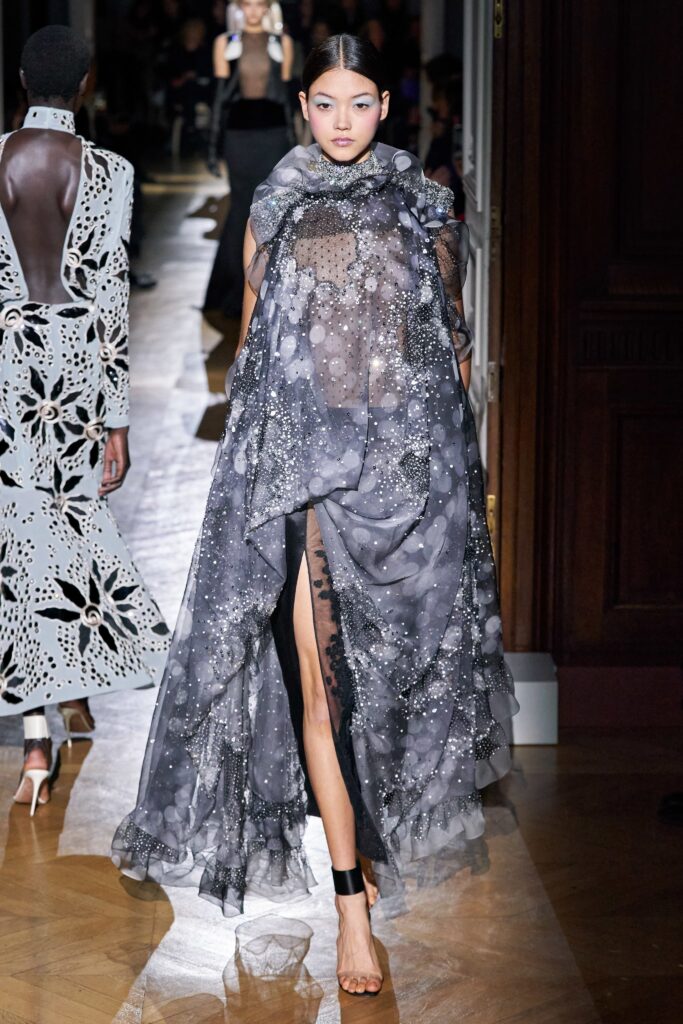 Colecţia Valentino haute couture de la Paris