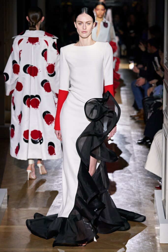 Colecţia Valentino haute couture de la Paris