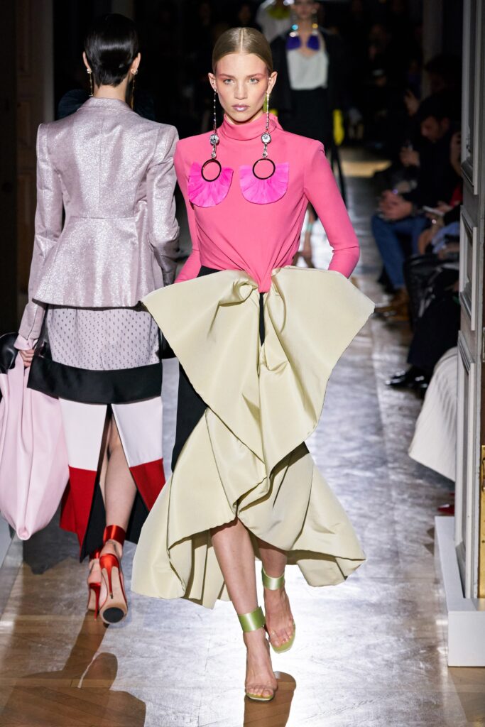 Colecţia Valentino haute couture de la Paris