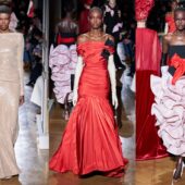 Colecţia Valentino haute couture de la Paris