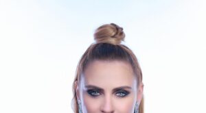 Adina Buzatu – seducție prin stil