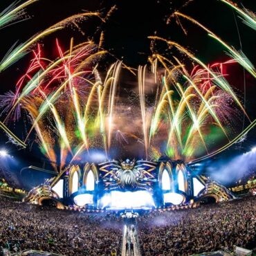 Pussycat Dolls şi Iggy Azalea pe scena Untold 2020