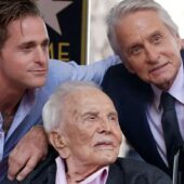 Kirk Douglas a încetat din viaţă la 103 ani