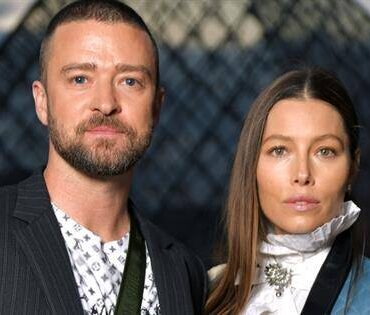 Justin Timberlake și Jessica Biel practică „distanțarea socială” în munți
